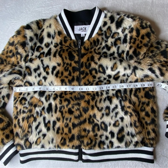 Jack by BB Dakota Faux Fur coat Sz Large Animal Leopard Print - Picture 4 of 10
